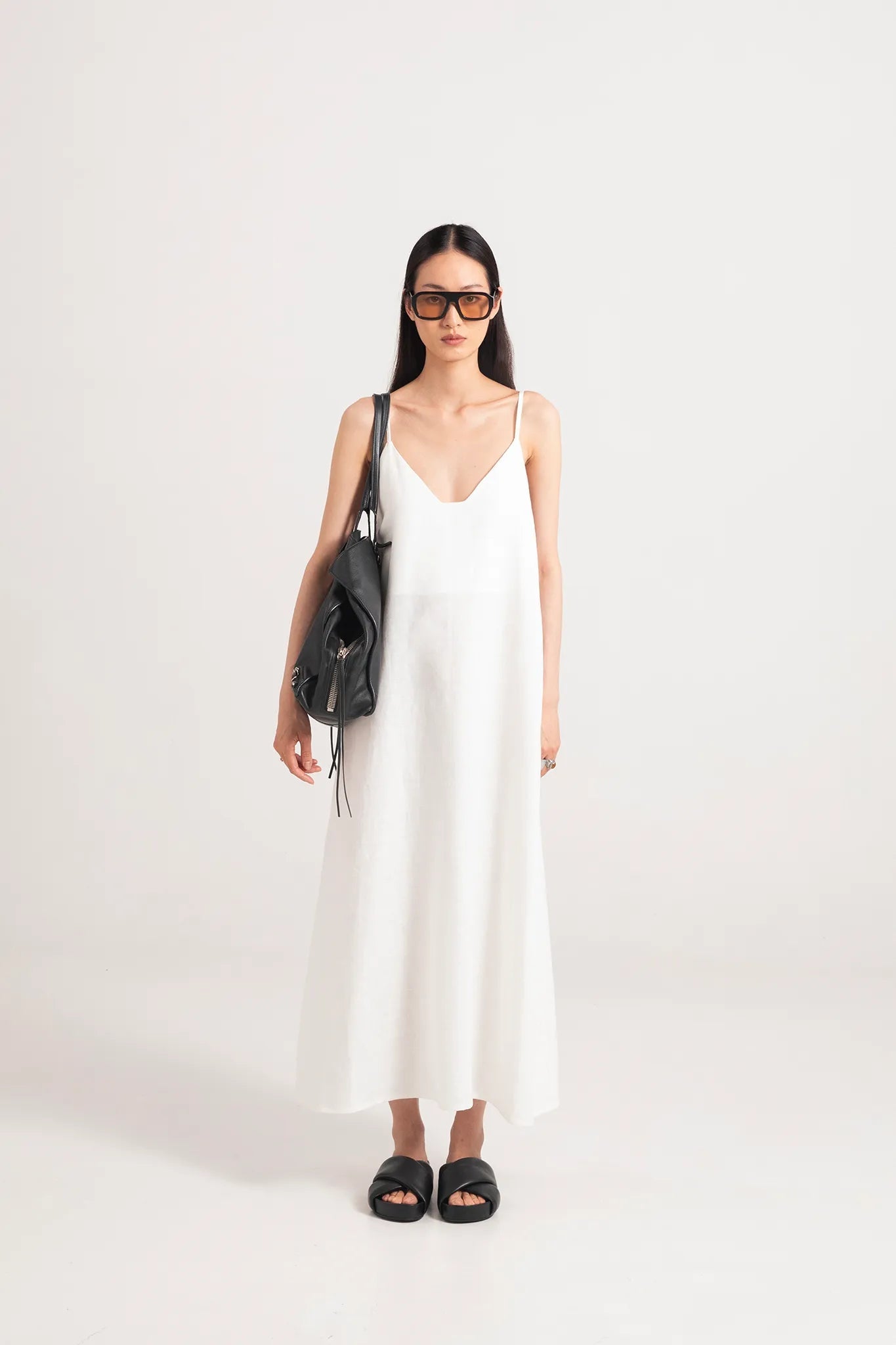 Abito lungo in puro lino con spalline sottili - Eufonia