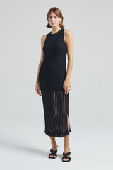 Abito smanicato in maglia flottante