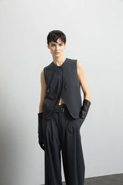 Gilet gessato con chiusura asimmetrica - Eufonia