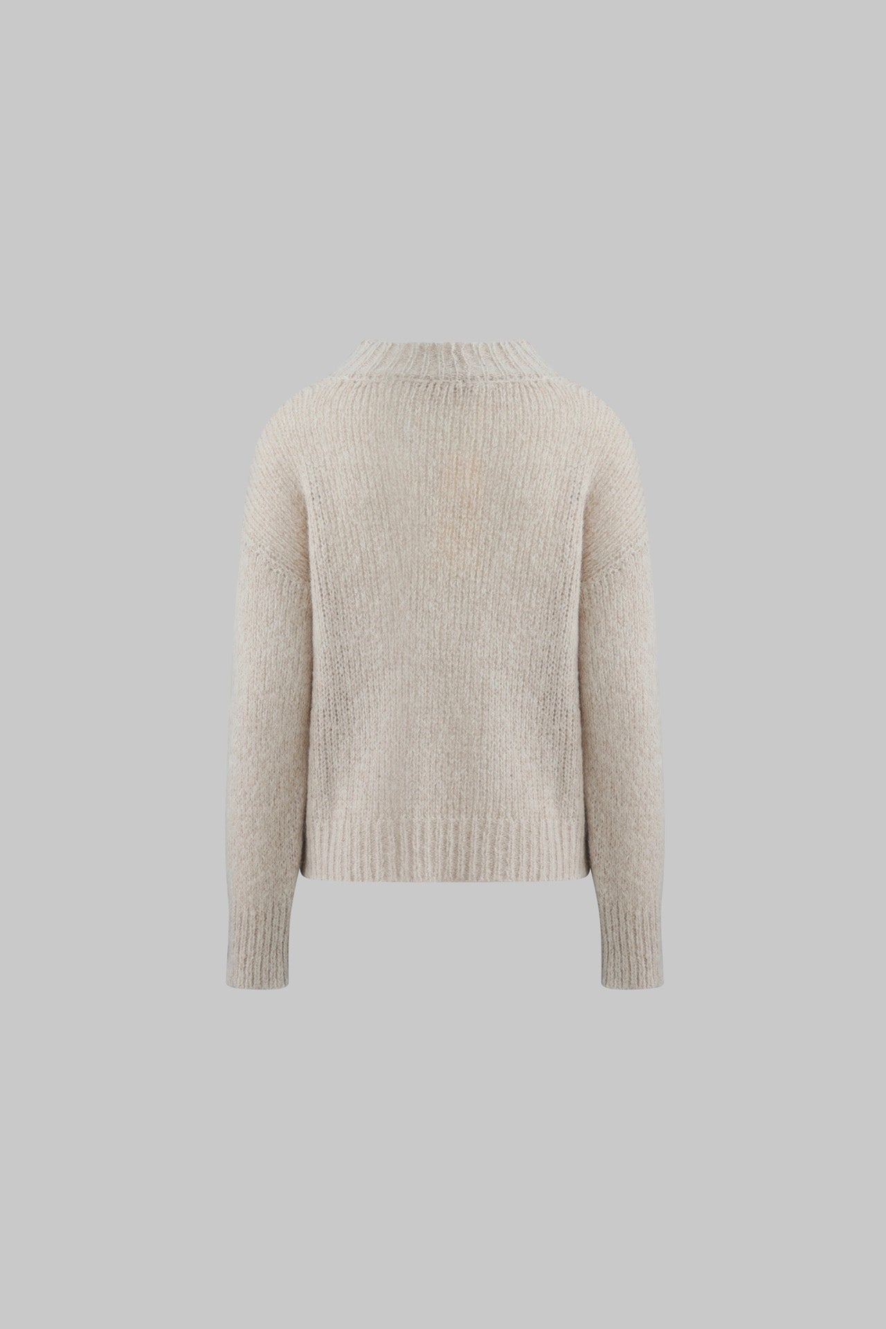 Maglia paricollo boxy in alpaca superfine color sesamo - Eufonia