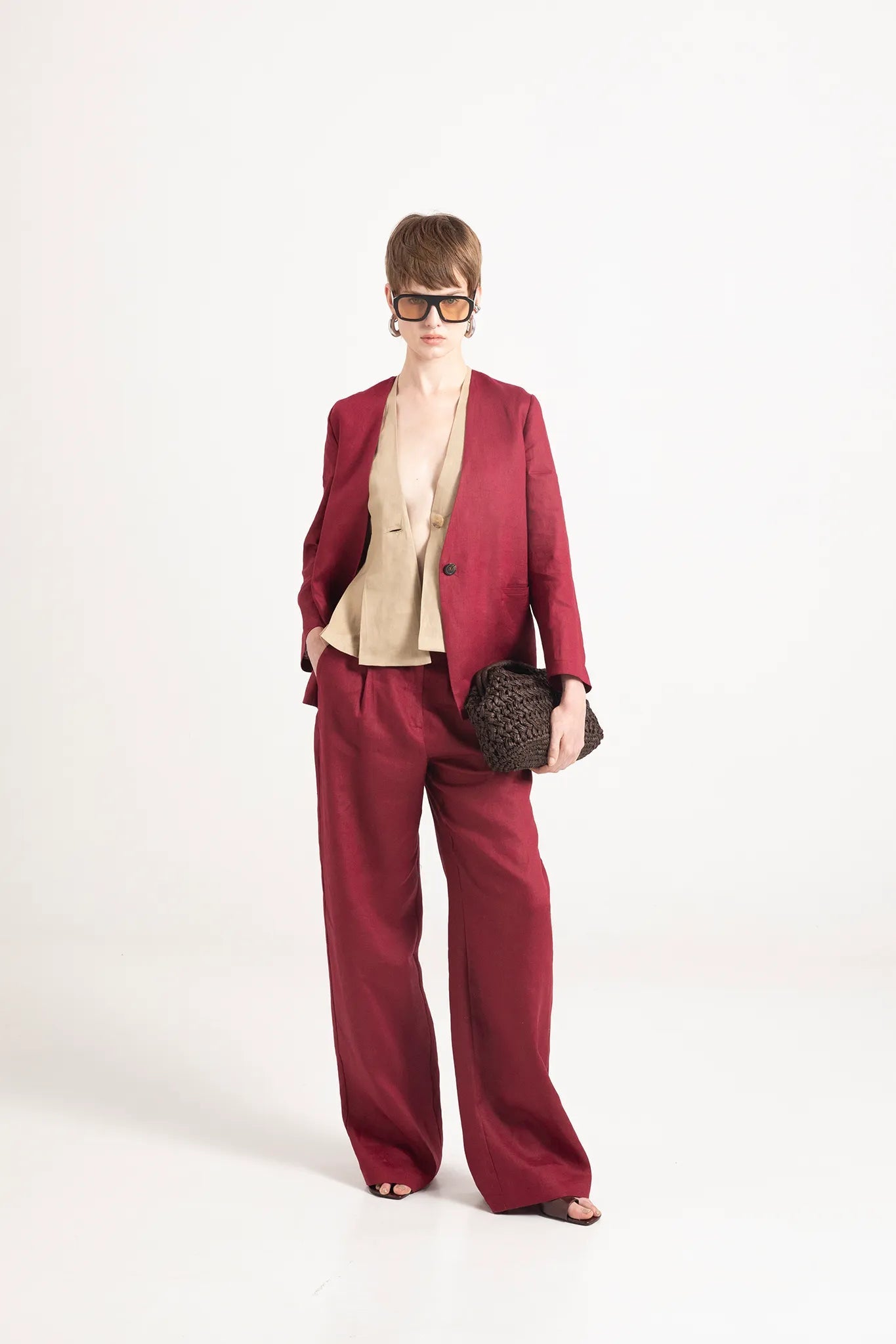 Pantalone ampio in puro lino con pince - Eufonia