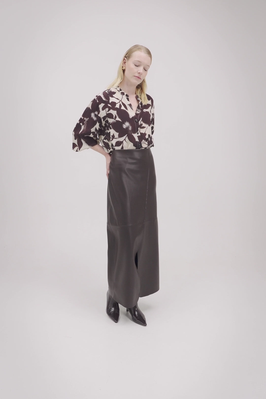56453ba67ccf4f3eb0445bfc49ec89c8.thumbnail.0000000000.jpg
