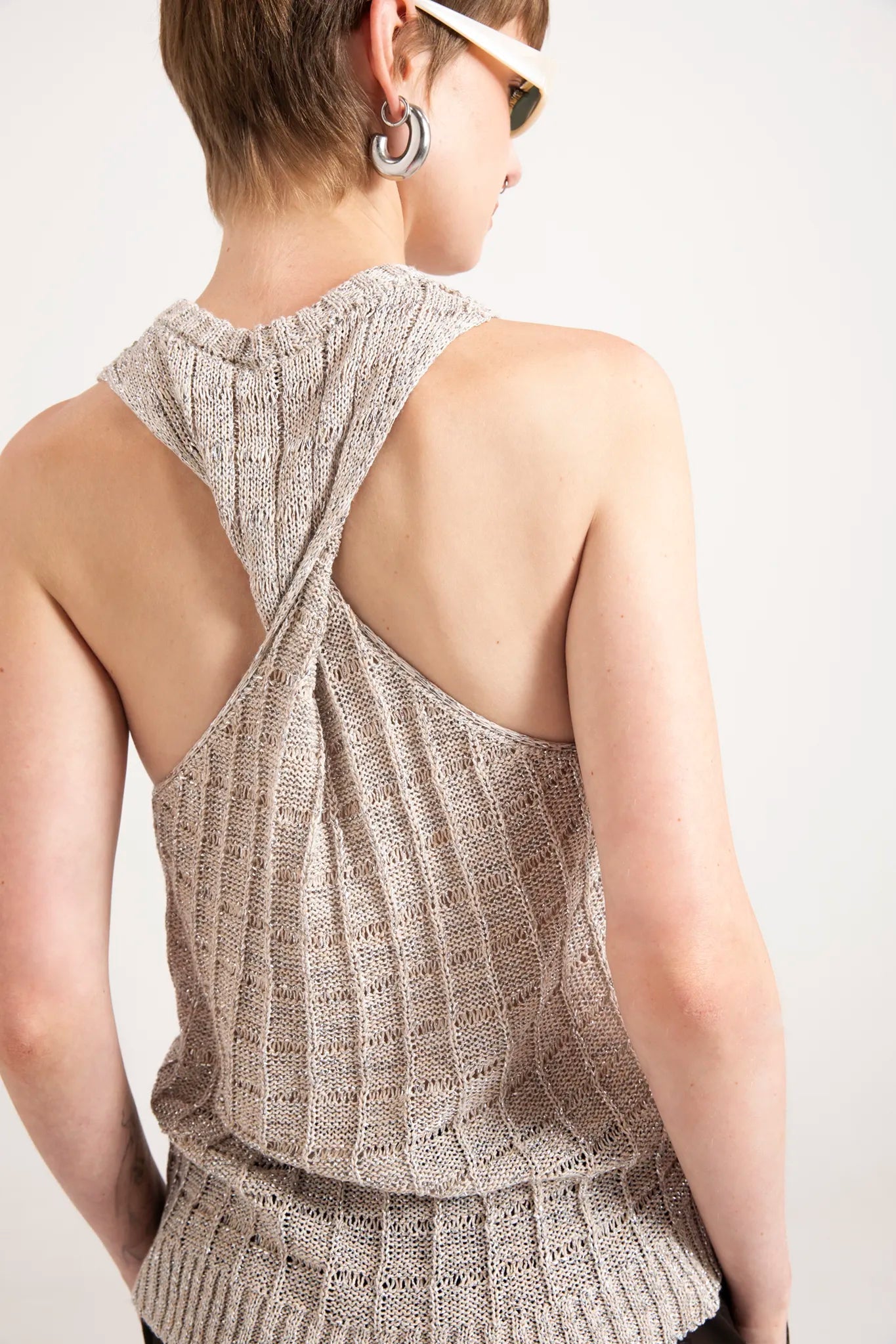 Top smanicato in maglia con incrocio posteriore - Eufonia